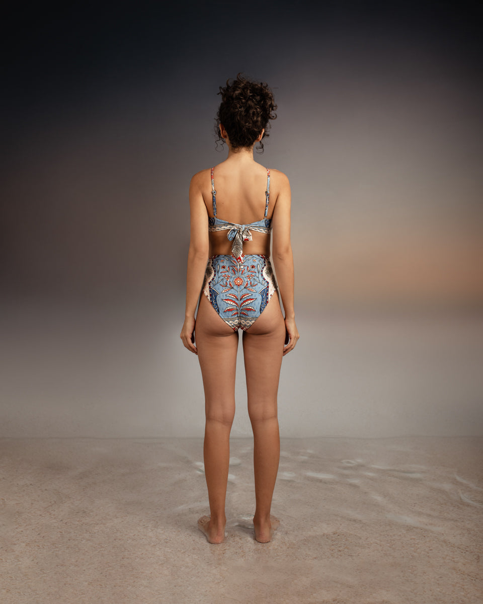 Rose Pampa Bottom encantadore