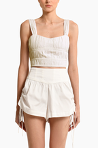 Nella White Short encantadore