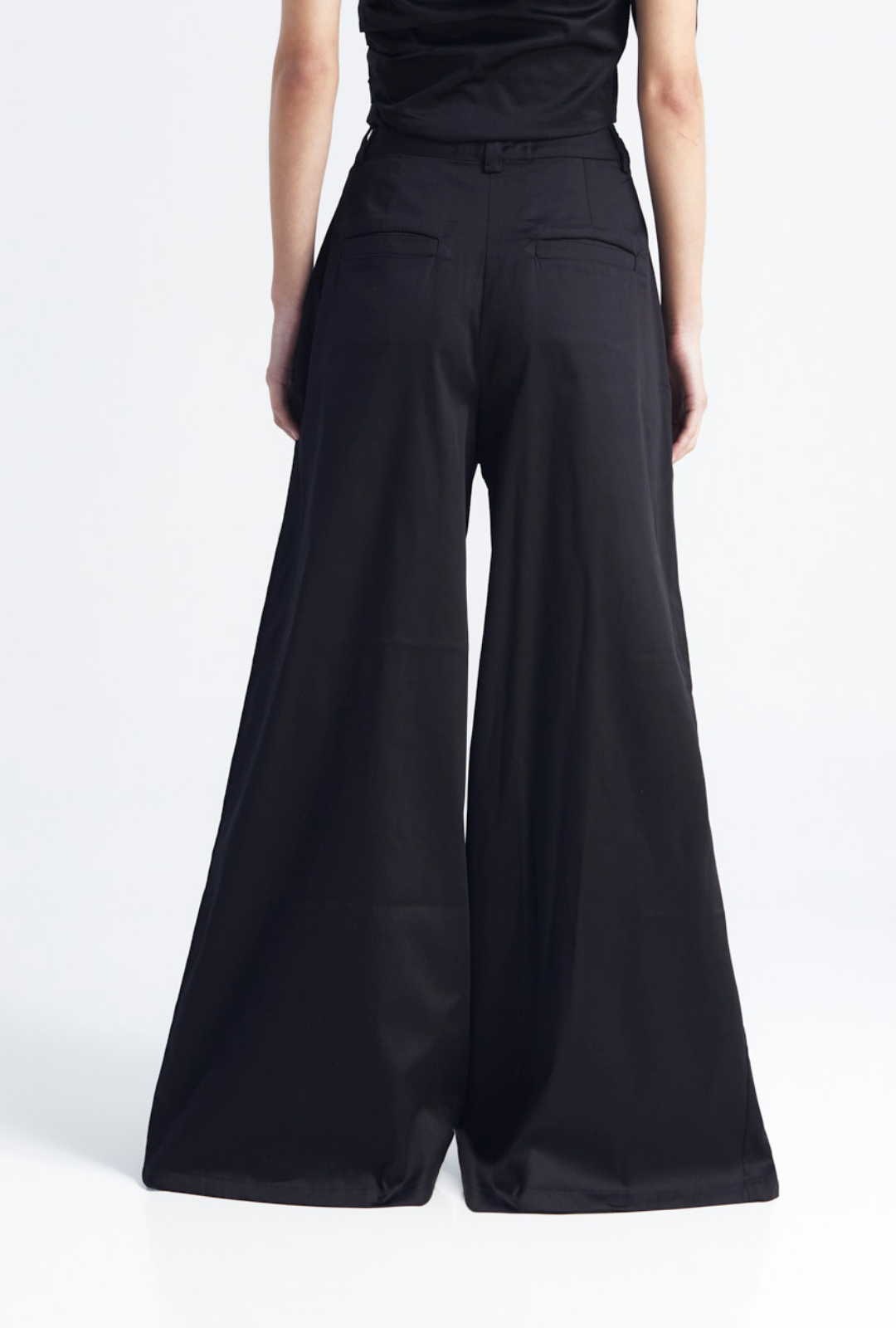 Jolie Black Pants encantadore