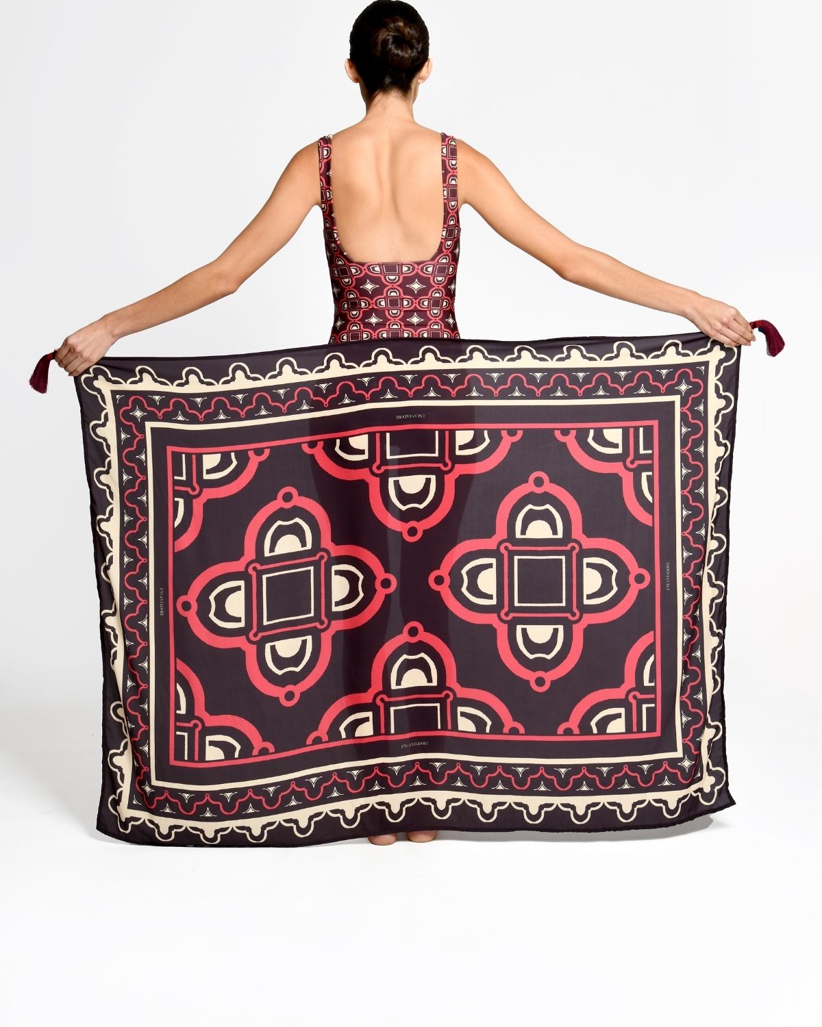 Pareo Taylor Trame Sarong encantadore