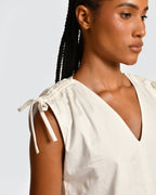 Top Cleo Ivory encantadore