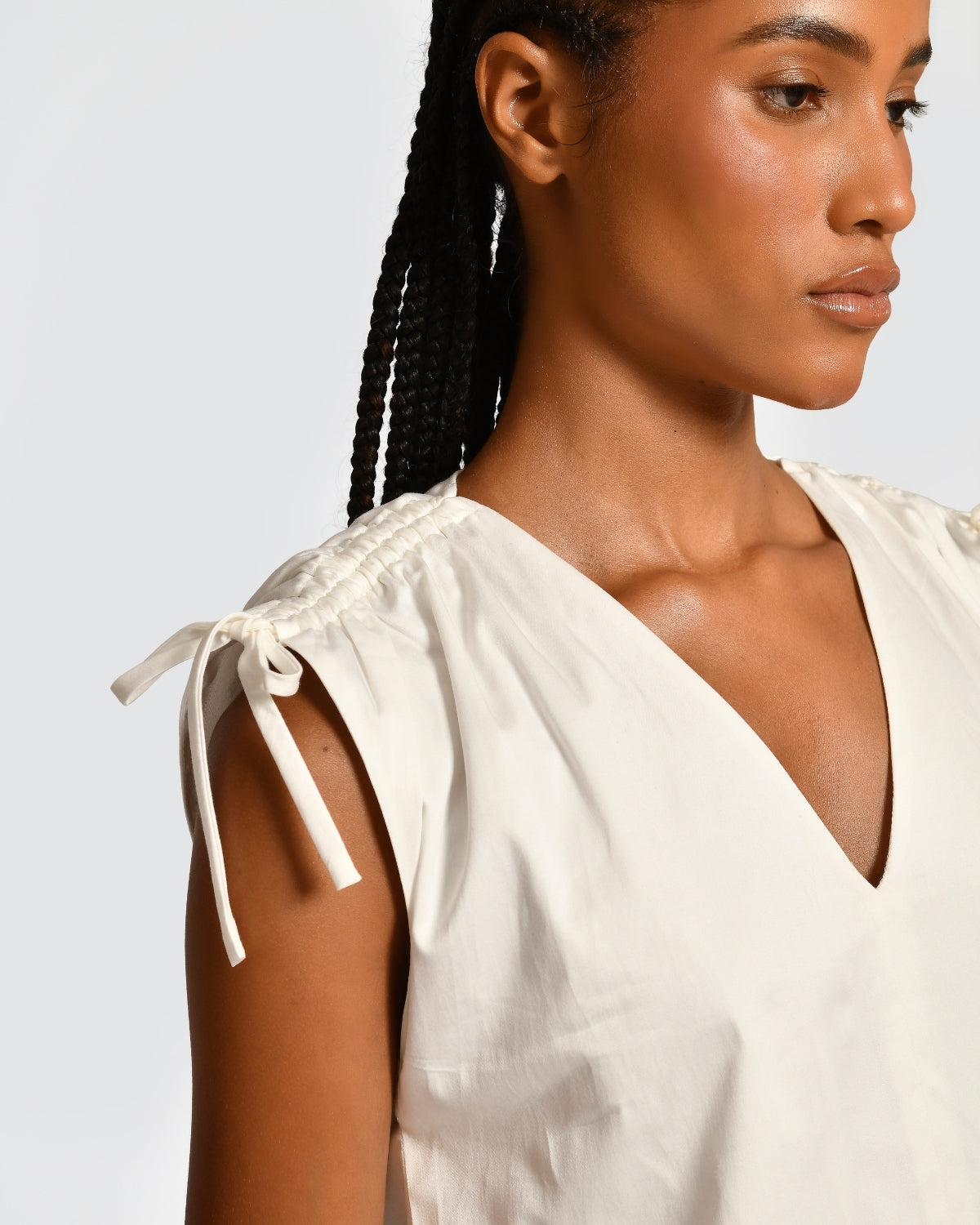 Top Cleo Ivory encantadore