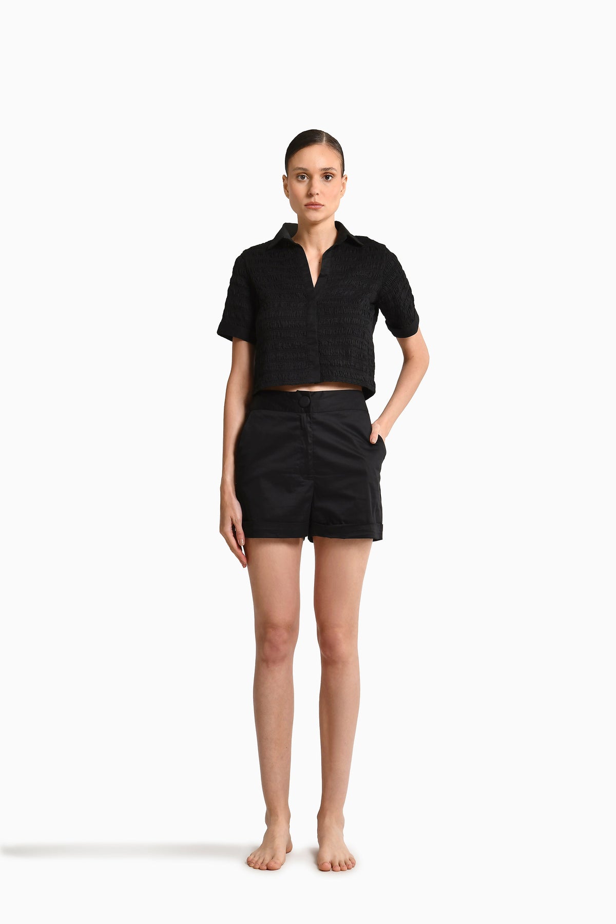 Zia Black Short encantadore