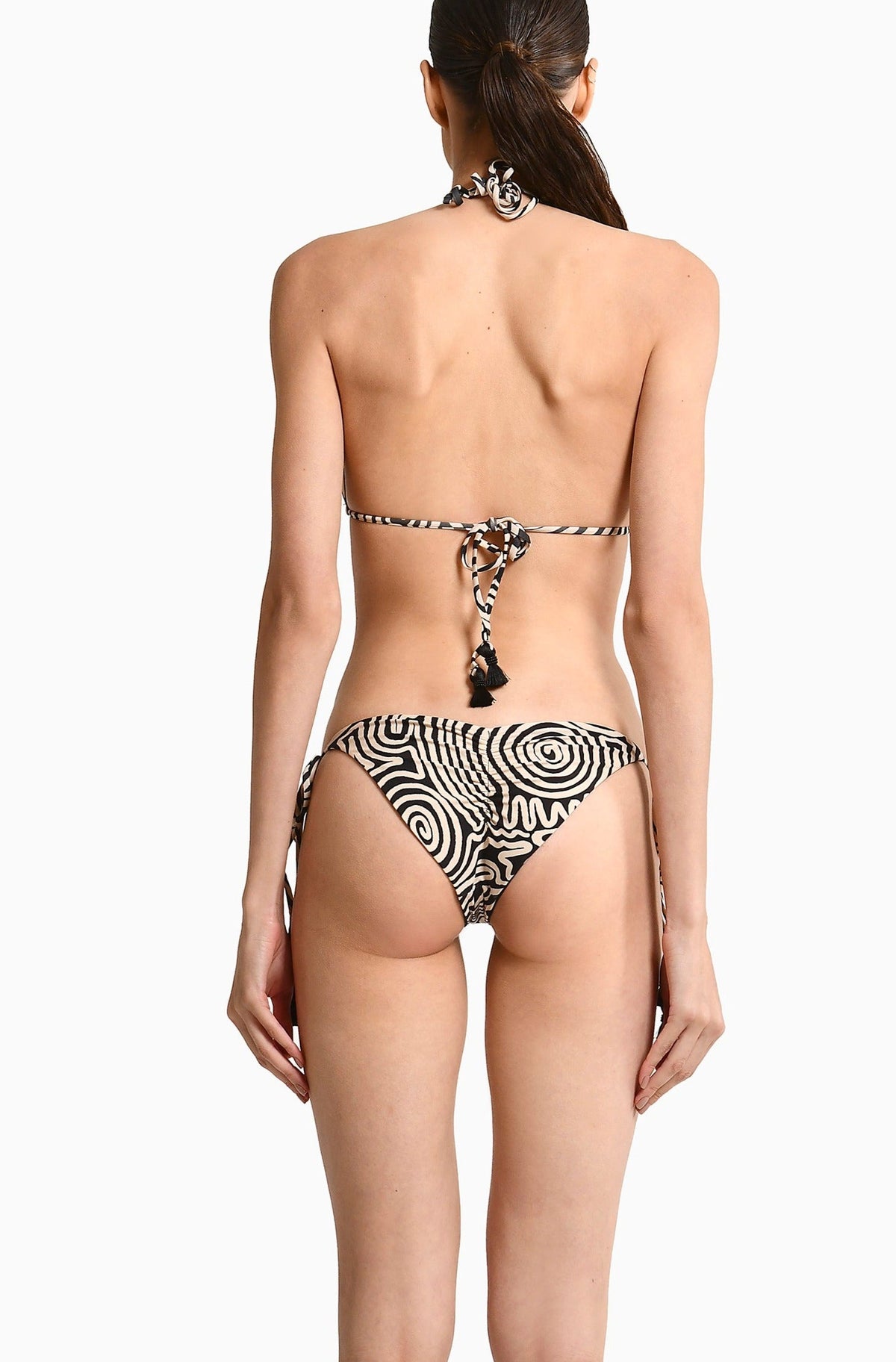 Tina Black Isola Bottom encantadore