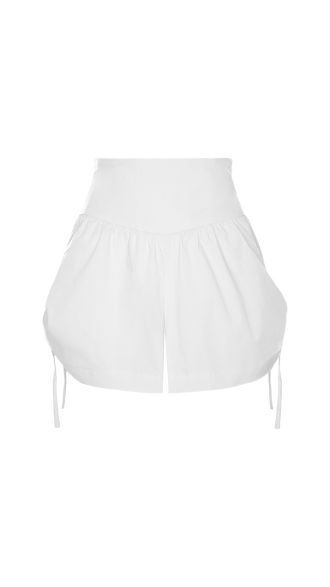 Nella White Short encantadore