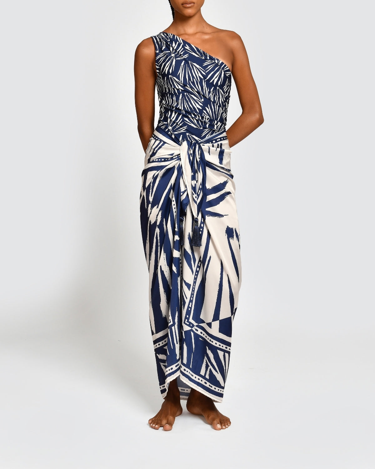 Pareo Taylor Navy Shells Sarong encantadore