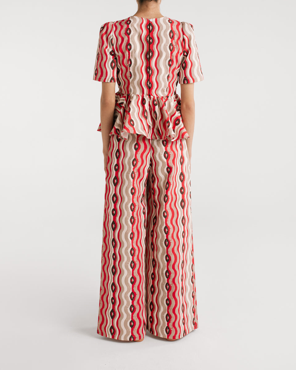Top Ela Star Waves Red encantadore