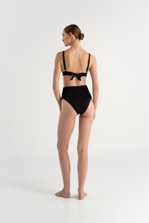 Bella Black Bottom